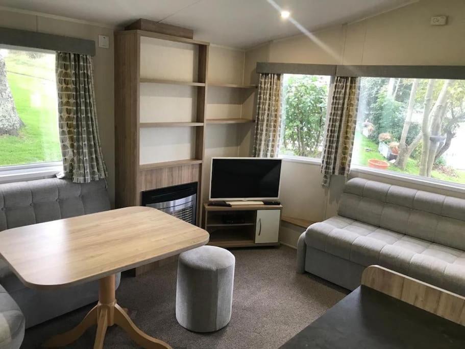 2 Bedroom Caravan. Newquay. Cornwall. Ньюки Экстерьер фото