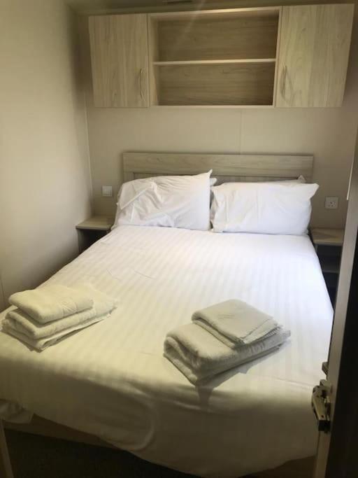 2 Bedroom Caravan. Newquay. Cornwall. Ньюки Экстерьер фото