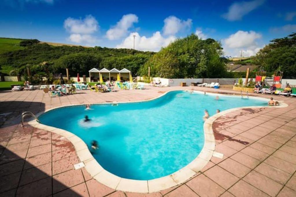 2 Bedroom Caravan. Newquay. Cornwall. Ньюки Экстерьер фото