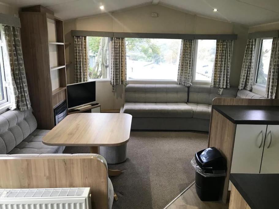 2 Bedroom Caravan. Newquay. Cornwall. Ньюки Экстерьер фото
